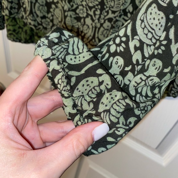 Roxy Blouse - Picture 2 of 6